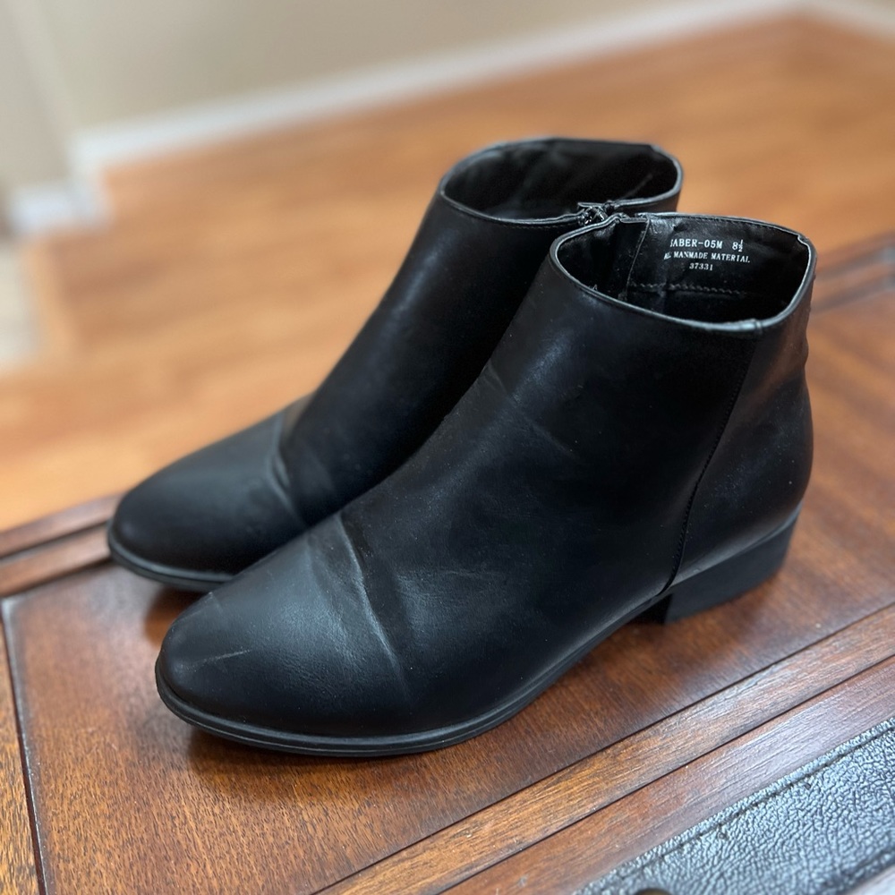 Black Chelsea Boots